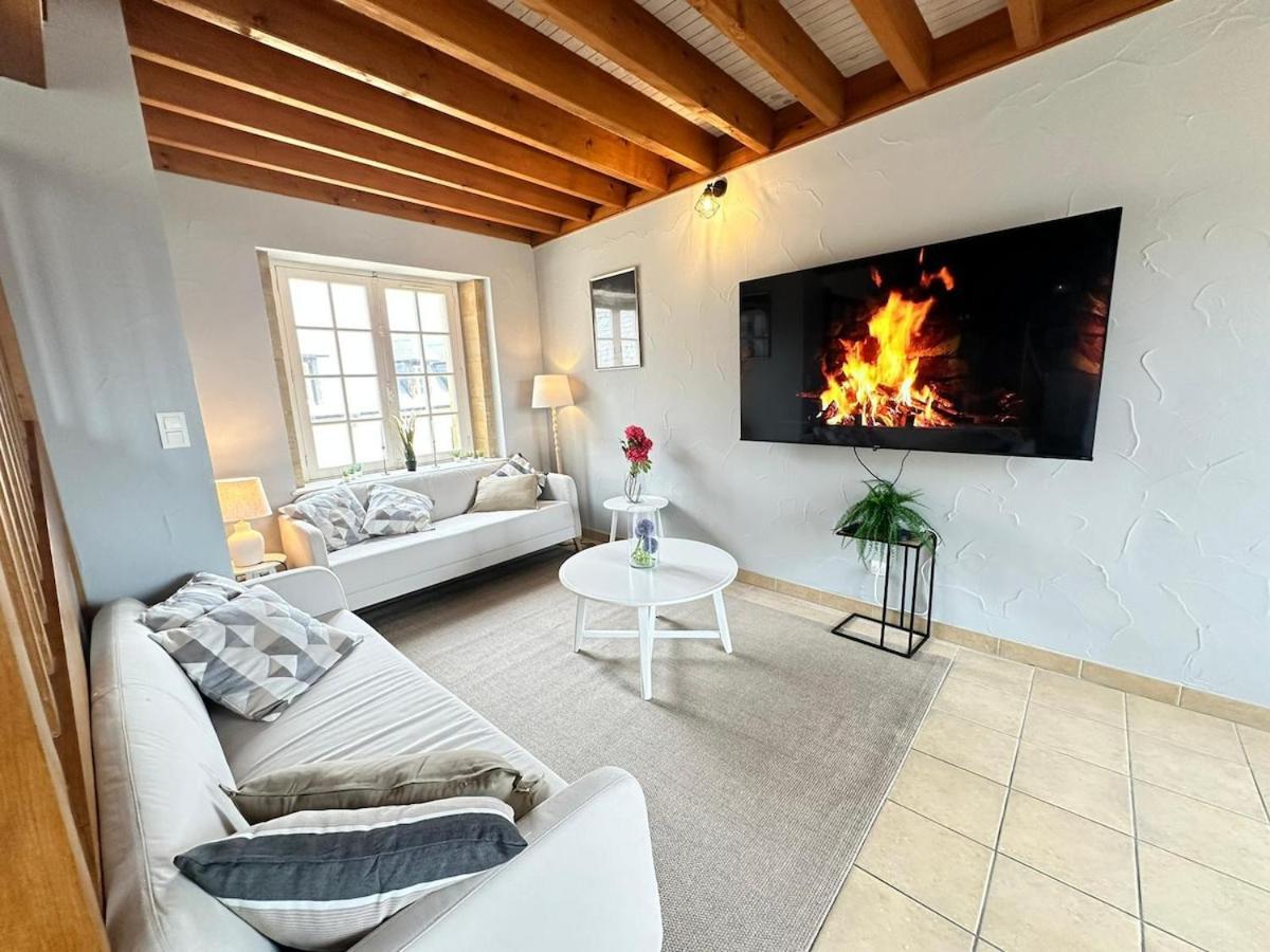 S Bayleved'Air Duplex Vue Chateau, Balneo Et Sauna Sedan Exterior foto