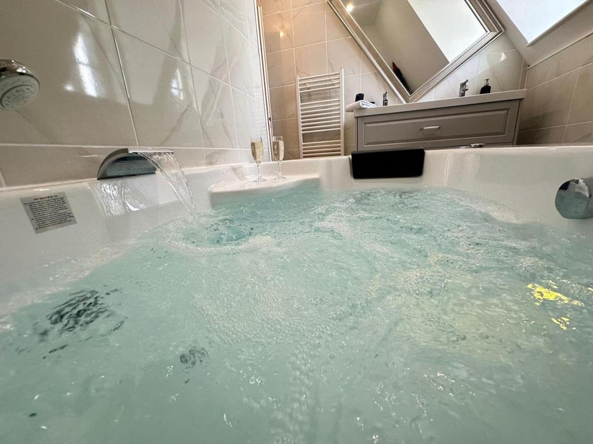 S Bayleved'Air Duplex Vue Chateau, Balneo Et Sauna Sedan Exterior foto
